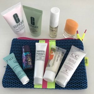 Ipsy bag filled with 9 Make up items!